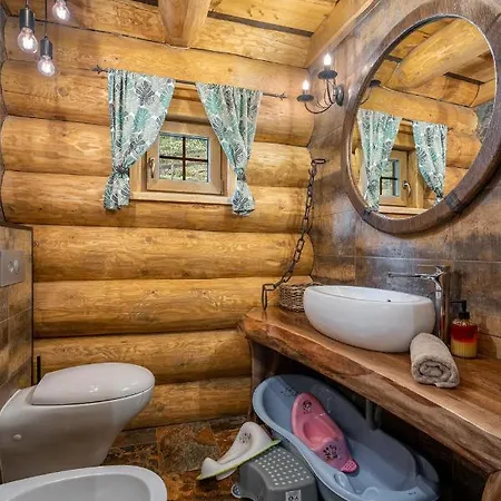 Chalet Durik Bystra - Jacuzzi - Sauna - In The Forest - 10 Min Walk To Restaurant - On Hiking Trail