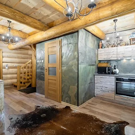 Durik Bystra - Jacuzzi - Sauna - In The Forest - 10 Min Walk To Restaurant - On Hiking Trail