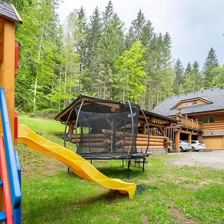 Durik Bystra - Jacuzzi - Sauna - In The Forest - 10 Min Walk To Restaurant - On Hiking Trail Horna Lehota
